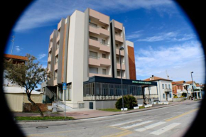  Hotel Spiaggia D'Oro  Маротта